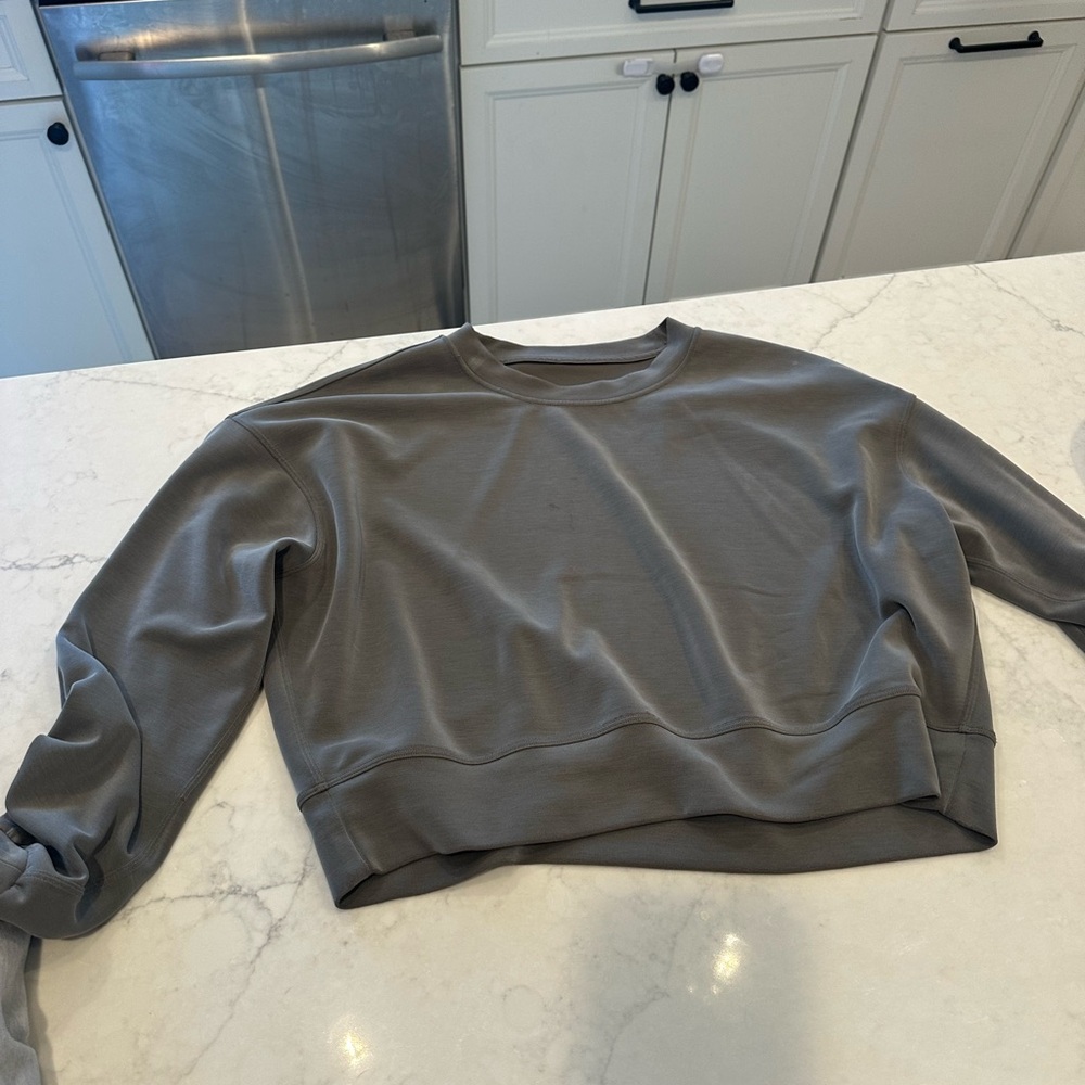 lululemon athletica softstreme perfectly oversized cropped crew